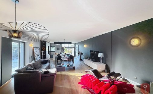 Haus in Neydens, Auvergne-Rhone-Alpen, Frankreich 1