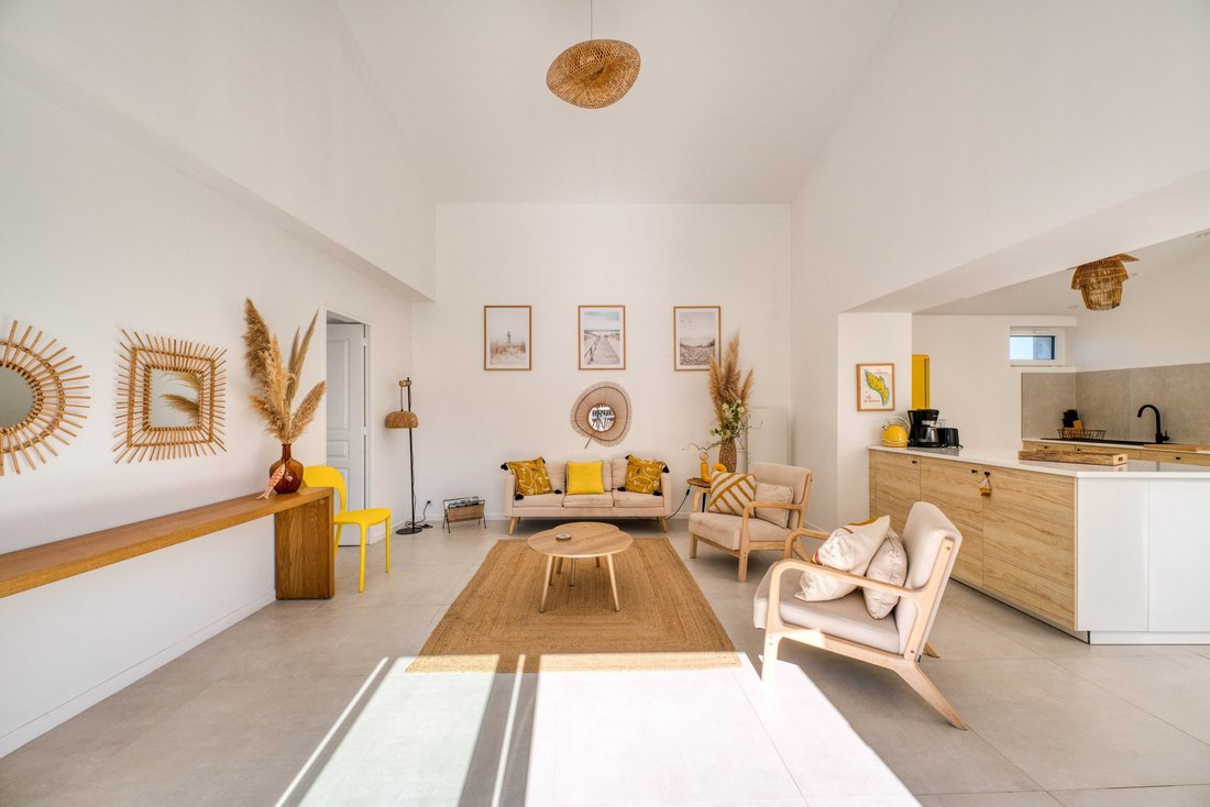 House in Saint-Georges-d'Oleron, Nouvelle-Aquitaine, France 5 - 18543740