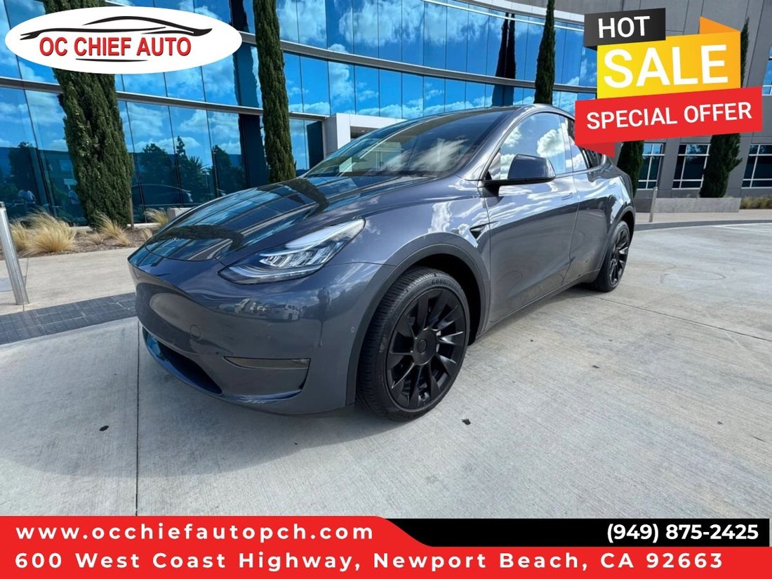 Suv in Newport Beach, CA, United States 1 - 18640656