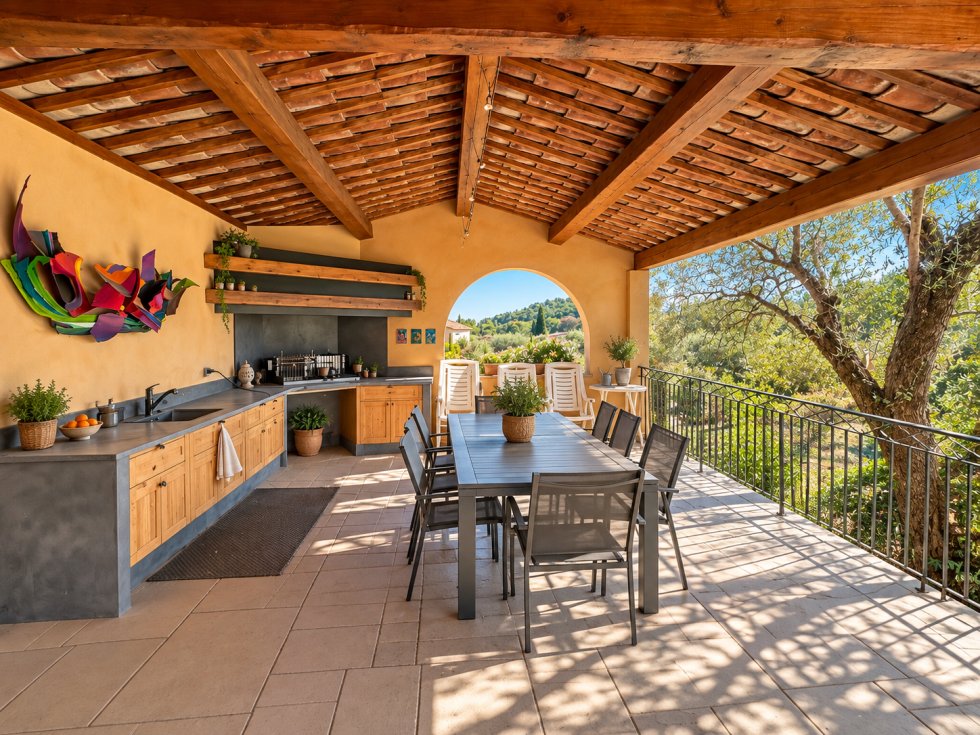 Villa in Tourrettes-sur-Loup, Provence-Alpes-Côte d'Azur, France 2 - 18907342