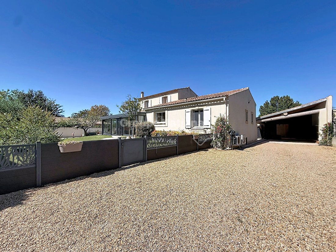 Villa in Taillades, Provence-Alpes-Côte d'Azur, France 5 - 18911596