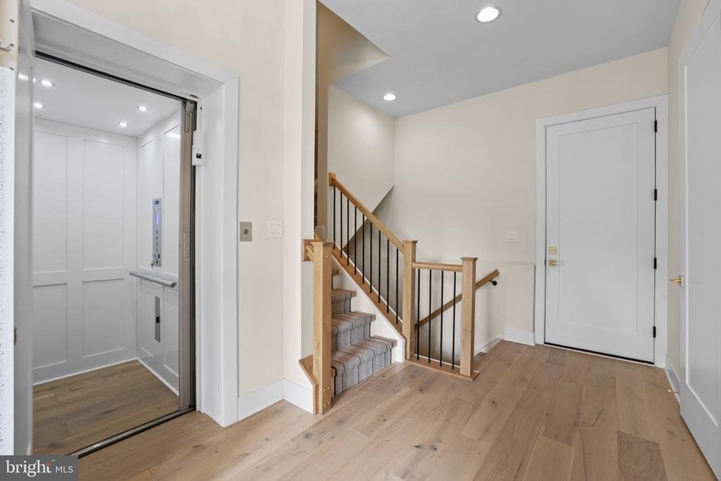 Townhouse en McLean, Virginia, Estados Unidos 2 - 18917326