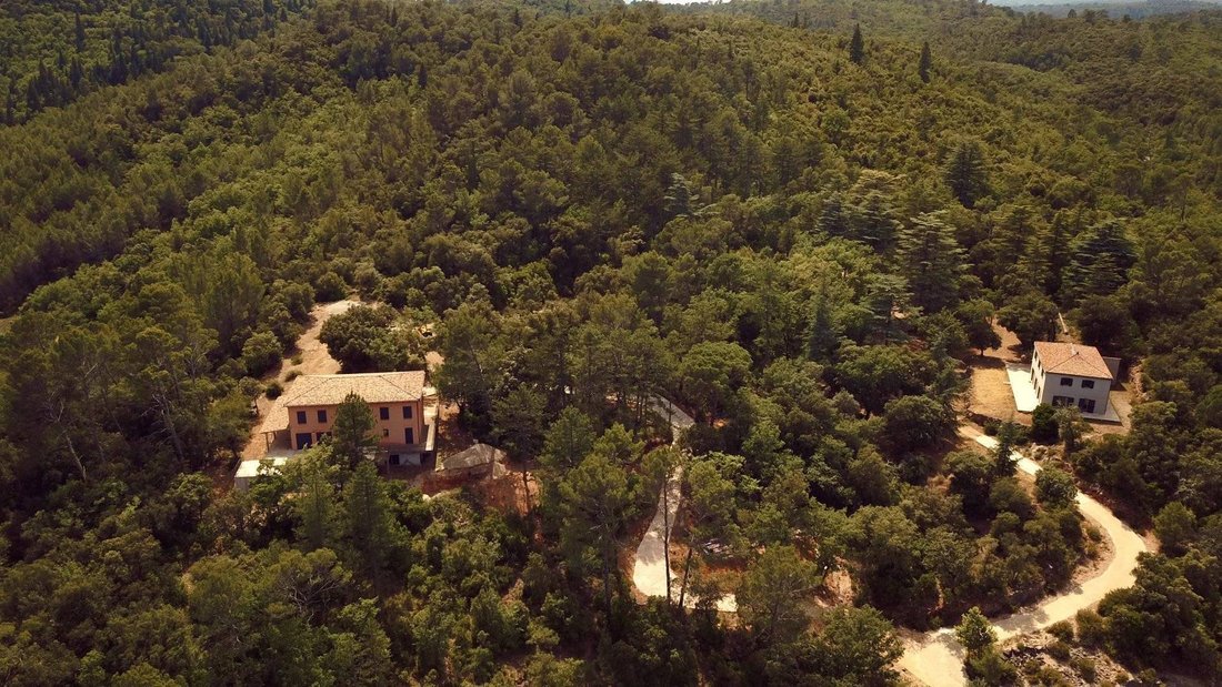 Estate in Chateauvert, Provence-Alpes-Côte d'Azur, France 1 - 16301667