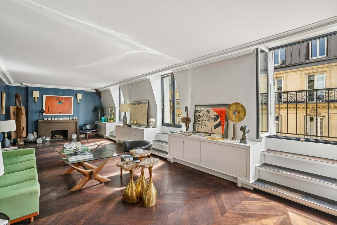 Apartment in Elysées-Madeleine, Paris 8e Arrondissement, Paris 4 - 18908029