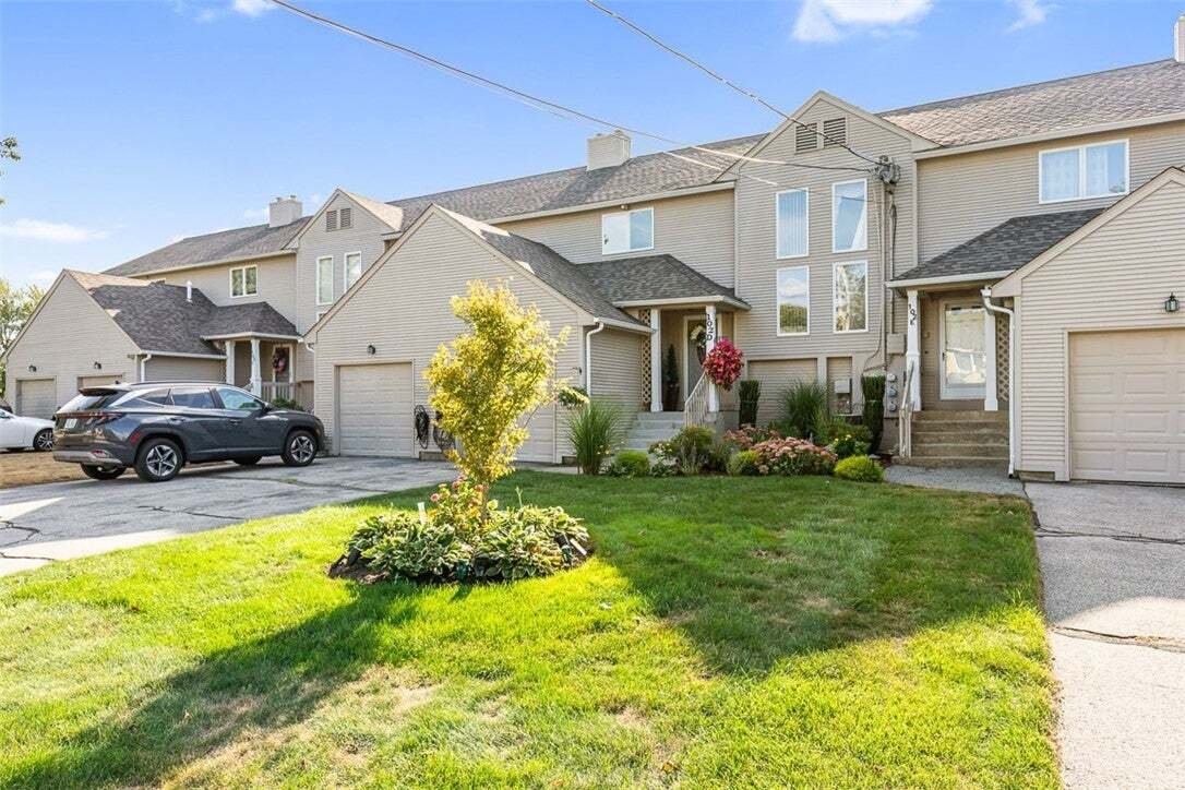 Condo in North Providence, Rhode Island, United States 1 - 18908660