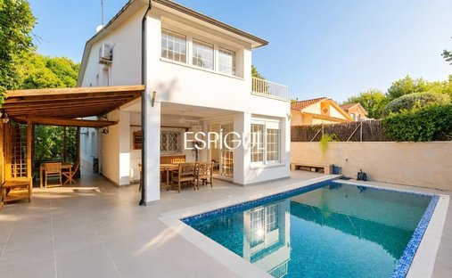 Villa in Sant Cugat del Valles, Catalonia, Spain 1