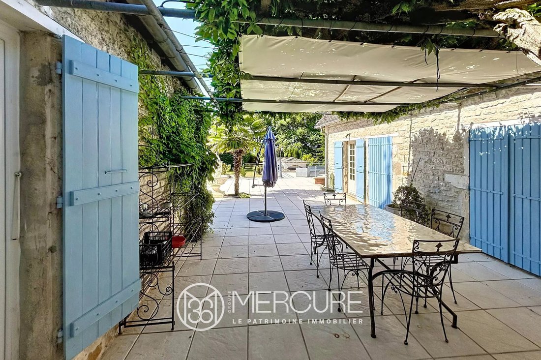 Estate in Givry, Bourgogne – Franche-Comté, France 4 - 18807011
