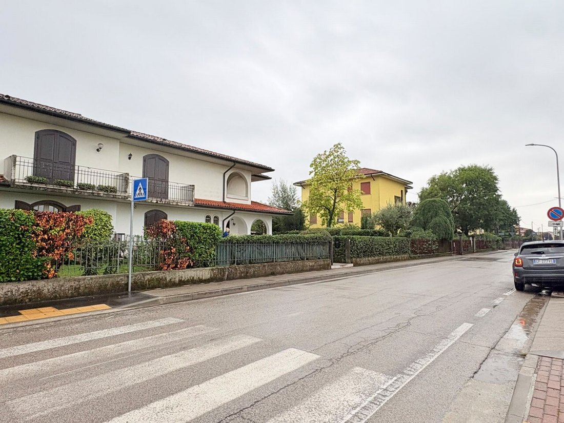 Casa en Monticello Conte Otto, Véneto, Italia 1 - 18911580