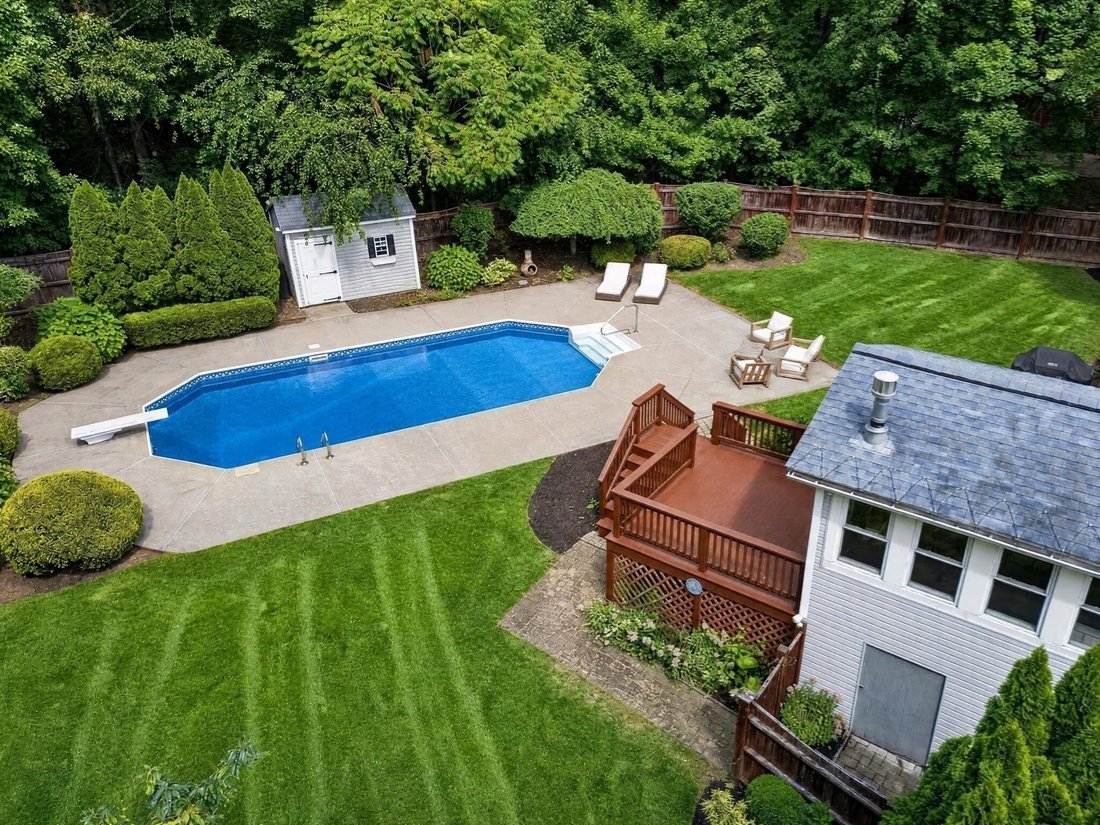 House in Tewksbury, Massachusetts, United States 3 - 18905149