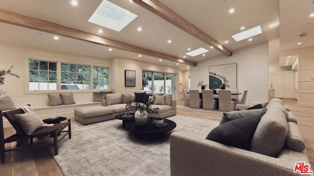 House in Los Angeles, California, United States 3 - 18908841