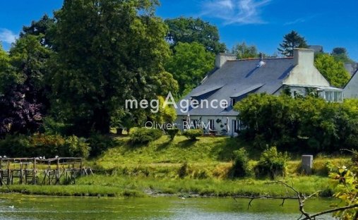 House in La Vicomte-sur-Rance, Brittany, France 1