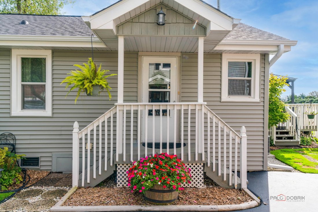 House in Wauconda, Illinois, United States 3 - 18914242