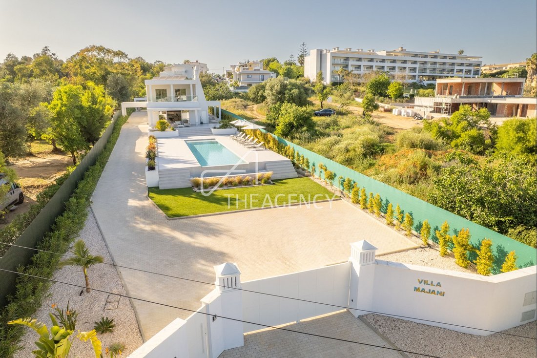Villa in Alvor, Algarve, Portugal 3 - 18911372