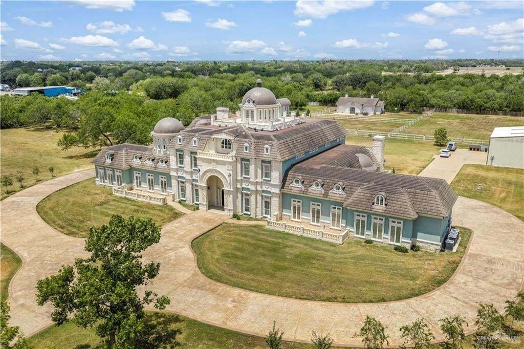 House in Harlingen, Texas, United States 3 - 18908611