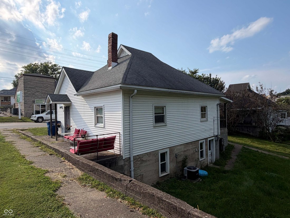 House in Bedford, Indiana, United States 5 - 18908765