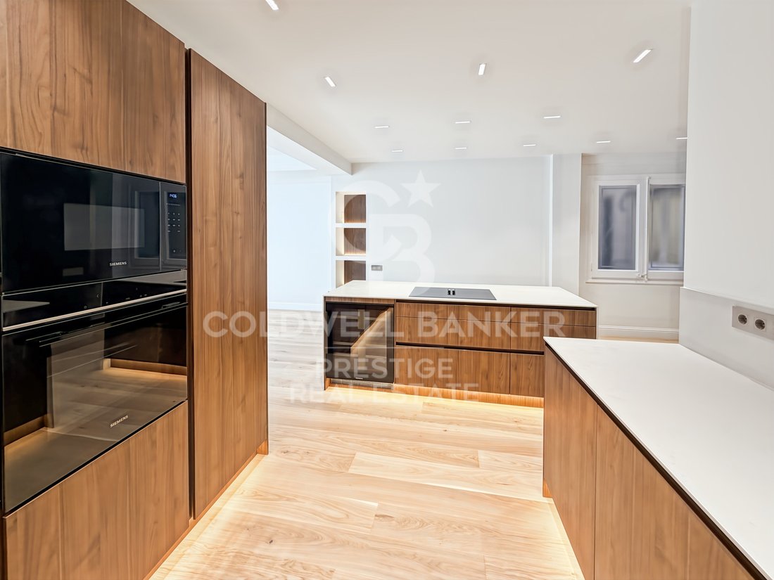 Apartment in Eixample, Barcelona, Spain 4 - 18907912