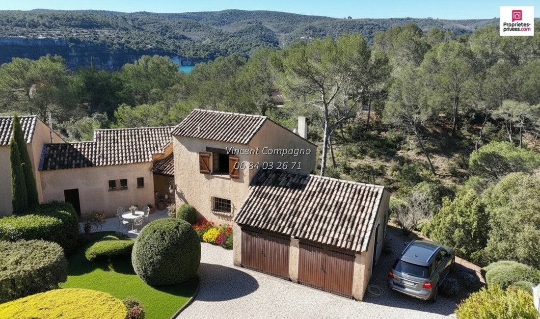 Villa in Esparron-de-Verdon, Provence-Alpes-Côte d'Azur, France 1 - 17926979