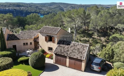 Villa en Esparron-de-Verdon, Provenza-Alpes-Costa Azul, Francia 1