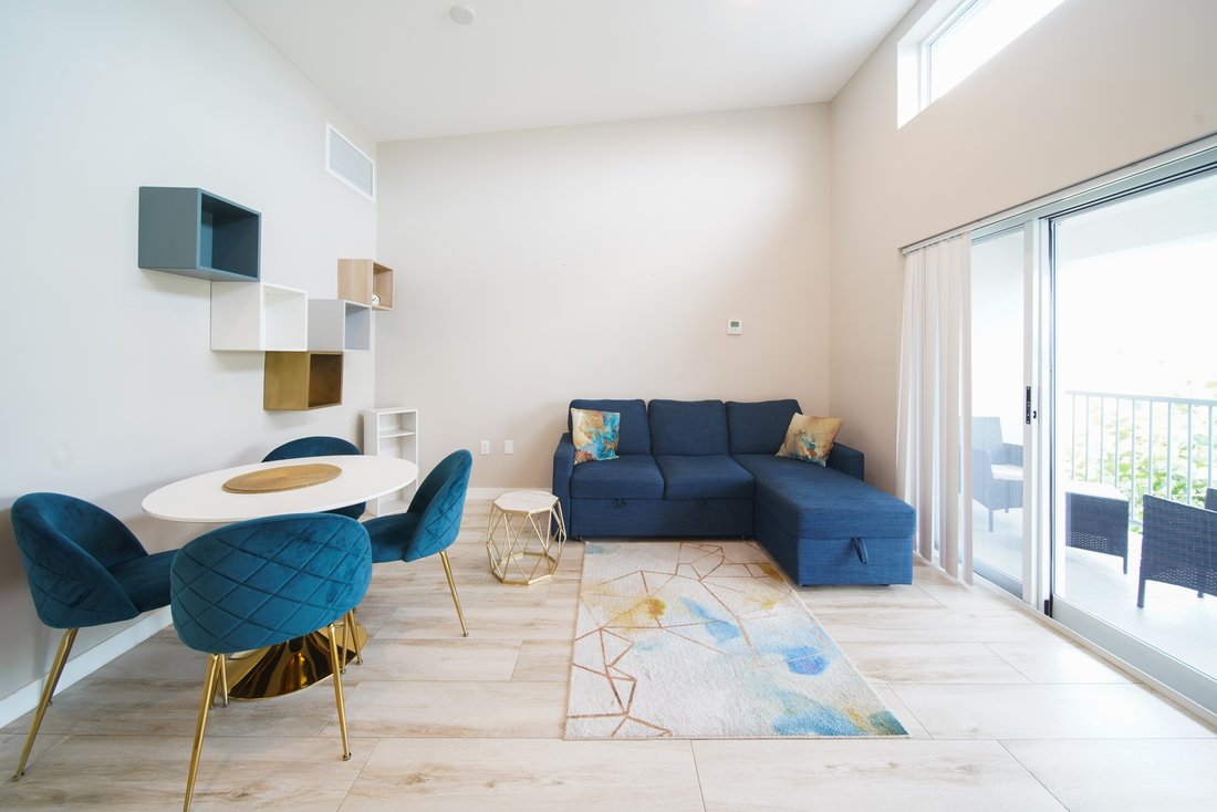 Condo in George Town, George Town, Cayman Islands 1 - 18915678
