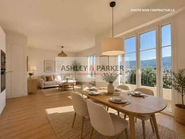 Wohnung in Nizza, Provence-Alpes-Côte d'Azur, Frankreich 1 - 17782479