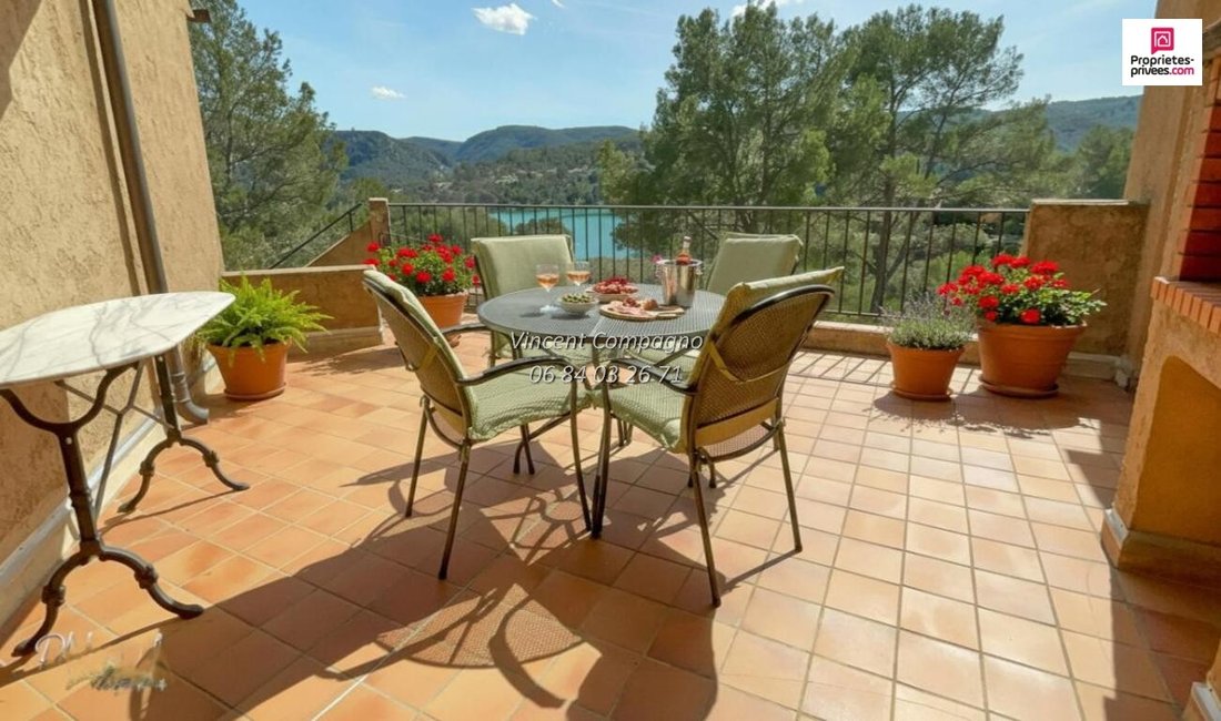 Villa in Esparron-de-Verdon, Provence-Alpes-Côte d'Azur, France 3 - 17926953