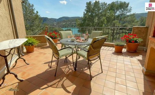 Villa in Esparron-de-Verdon, Provence-Alpes-Côte d'Azur, Frankreich 1