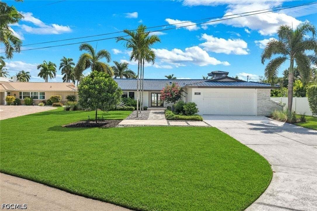 House in Cape Coral, Florida, United States 5 - 18919666