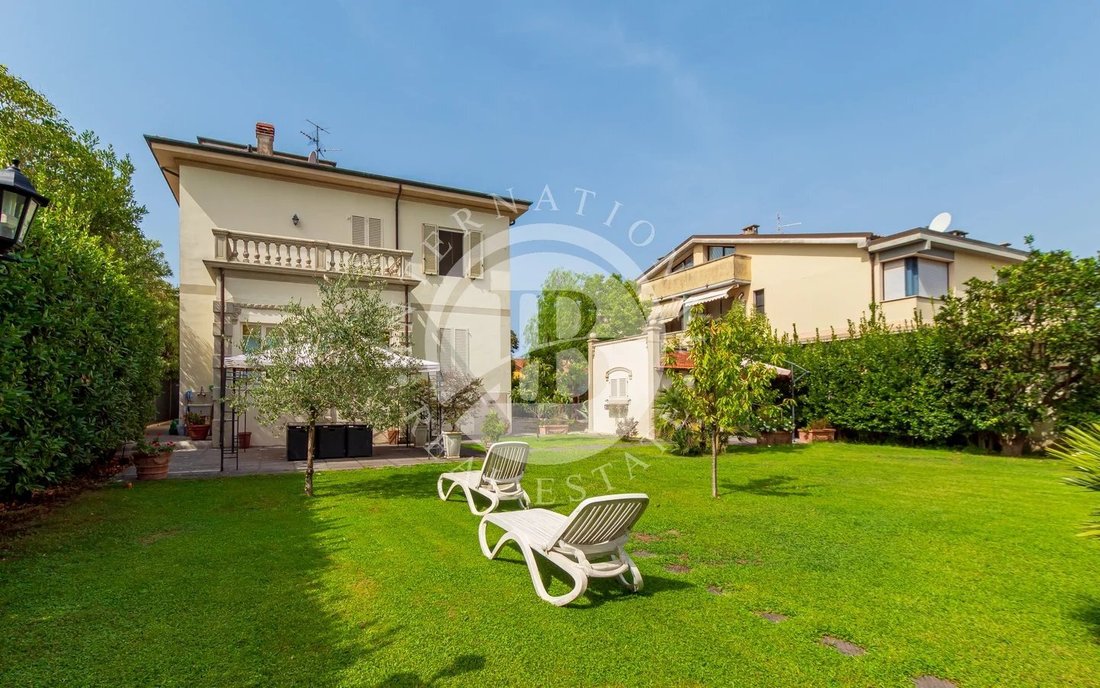 Villa in Italy 3 - 18907981