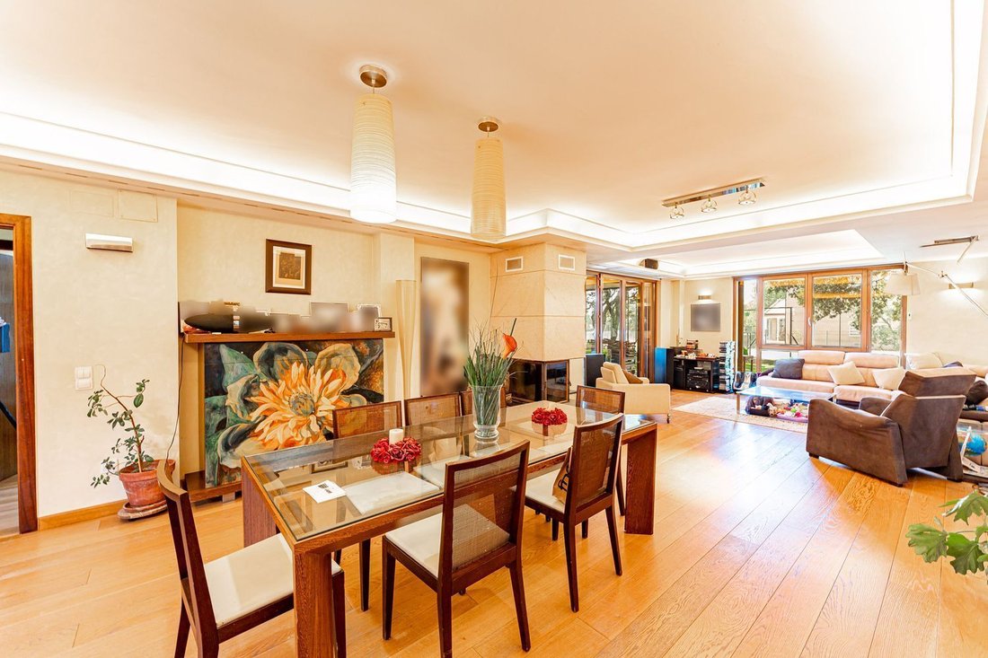Villa in Nuevo Baztan, Comunidad de Madrid, Spain 3 - 18912945
