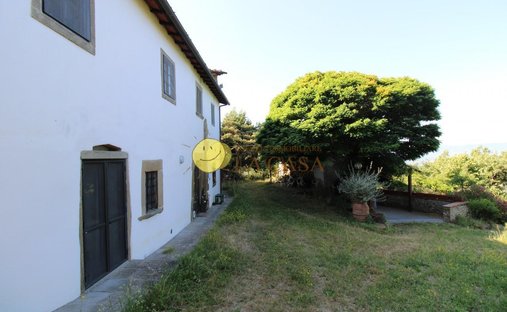 Maisons de campagne à Castelfranco Piandiscò, Toscane, Italie 1