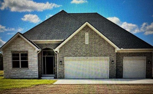 House in Almont, Michigan, United States 1