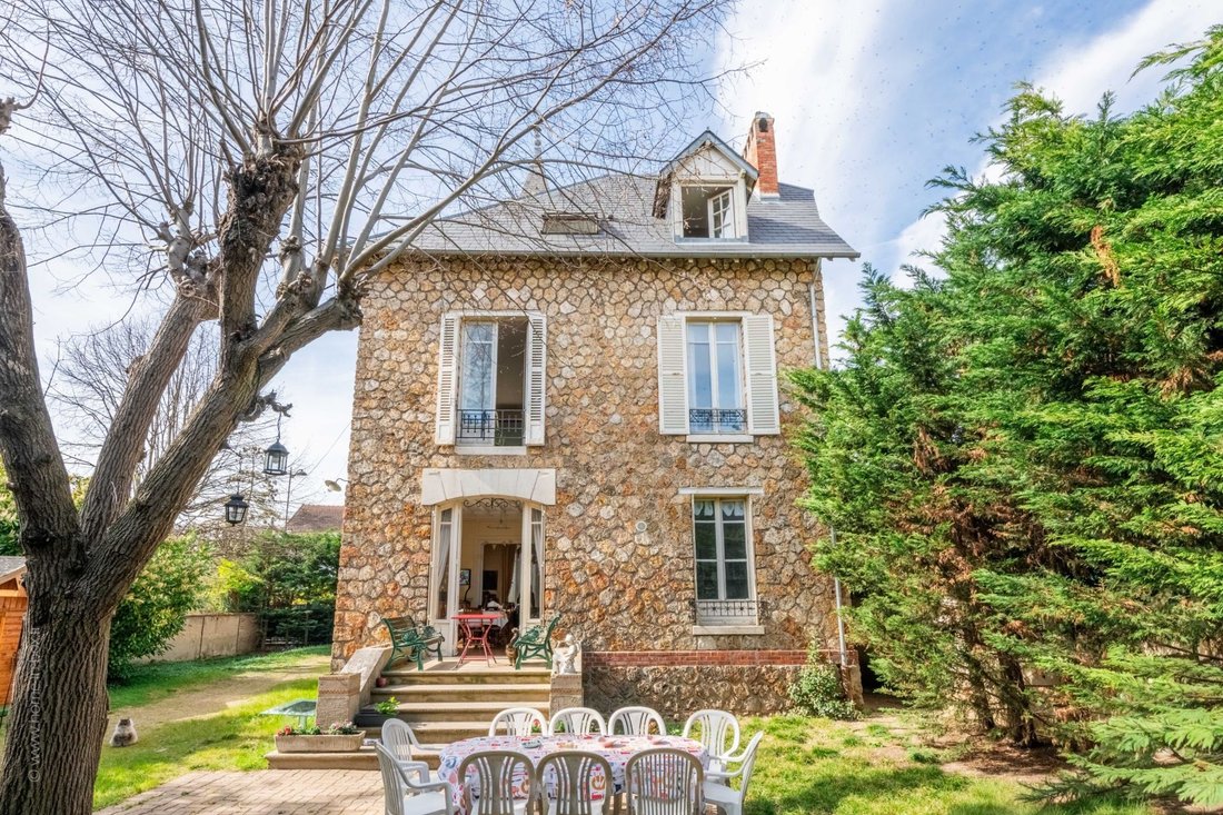 House in Centre Ville, Rueil-Malmaison, France 3 - 18919112