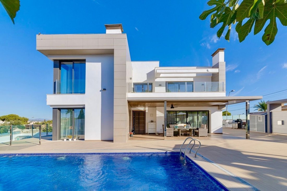 House in Torrevieja, Valencian Community, Spain 1 - 18921103