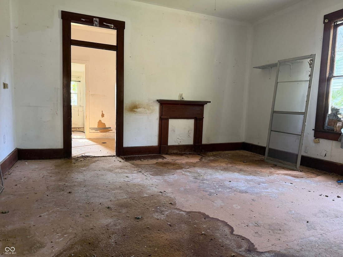 House in Bedford, Indiana, United States 5 - 18908801