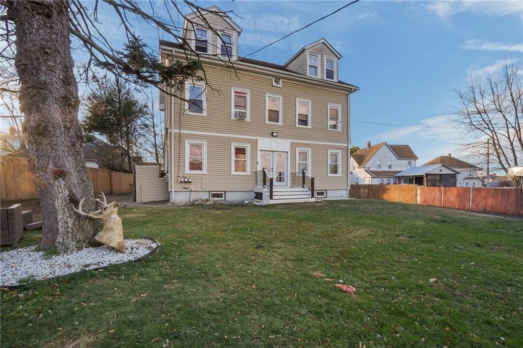Cranston, Rhode Island, United States 1 - 18907054