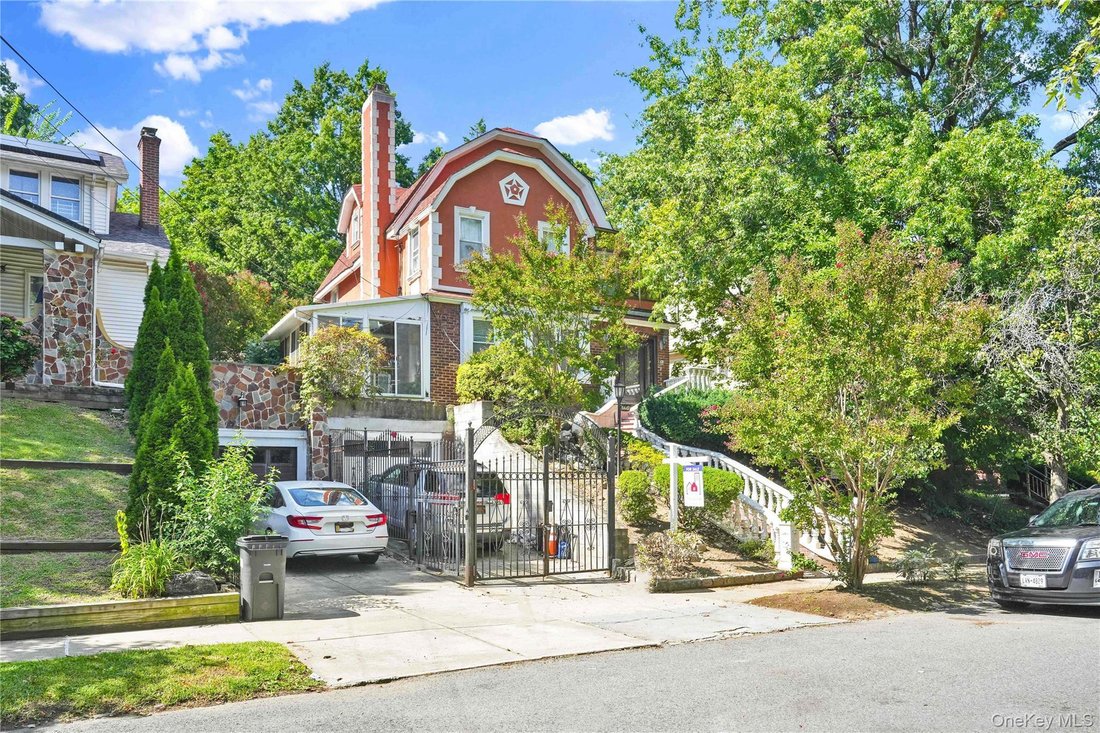 House in New York, New York, United States 1 - 18909660