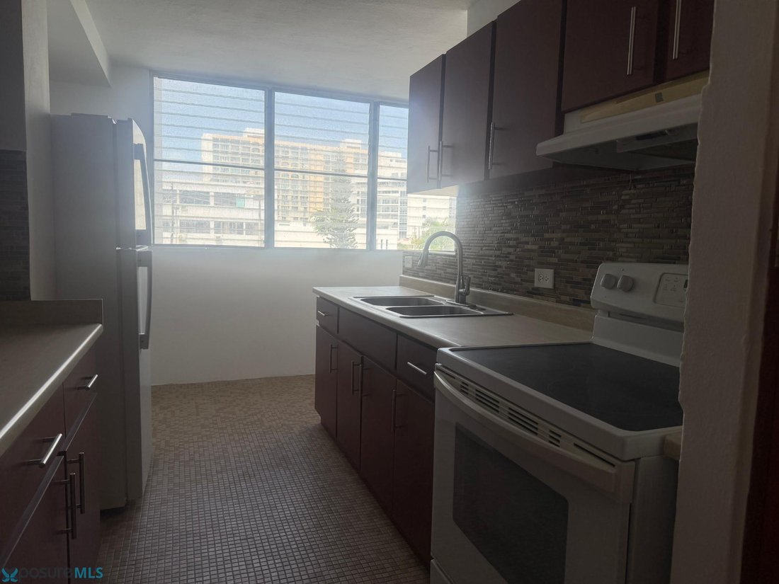 Apartment in Carolina, Carolina, Puerto Rico 3 - 18915521