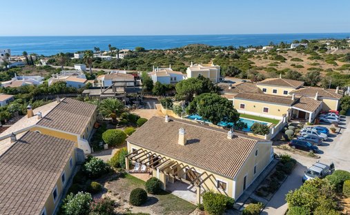 Villa in Praia da Luz, Algarve, Portugal 1