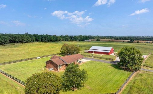 House in Grove Oak, Alabama, United States 1