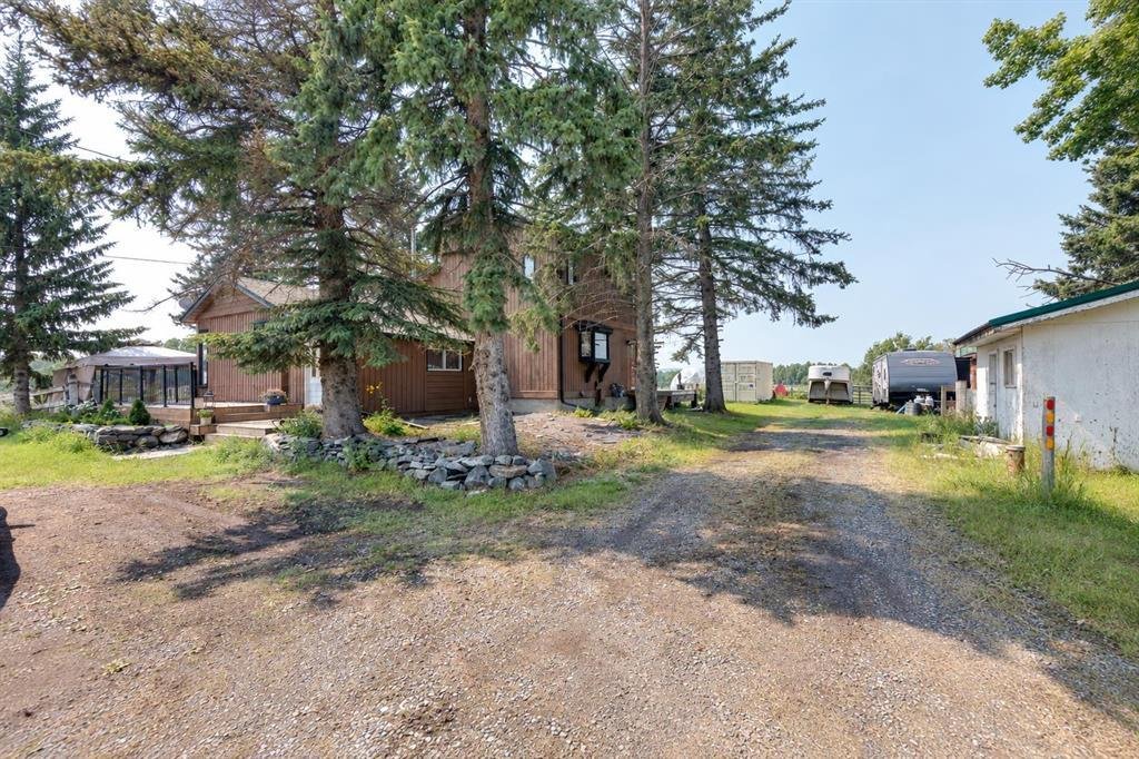 House in Foothills, Alberta, Canada 4 - 18921472