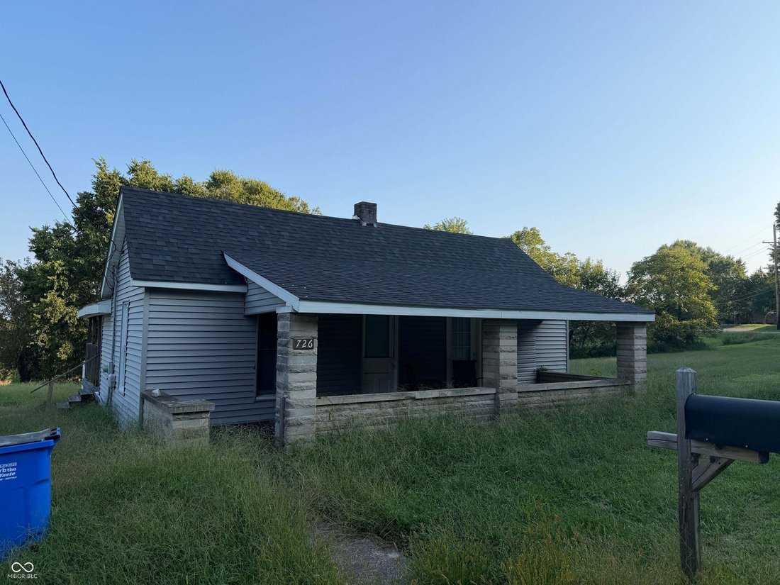 House in Bedford, Indiana, United States 2 - 18908785