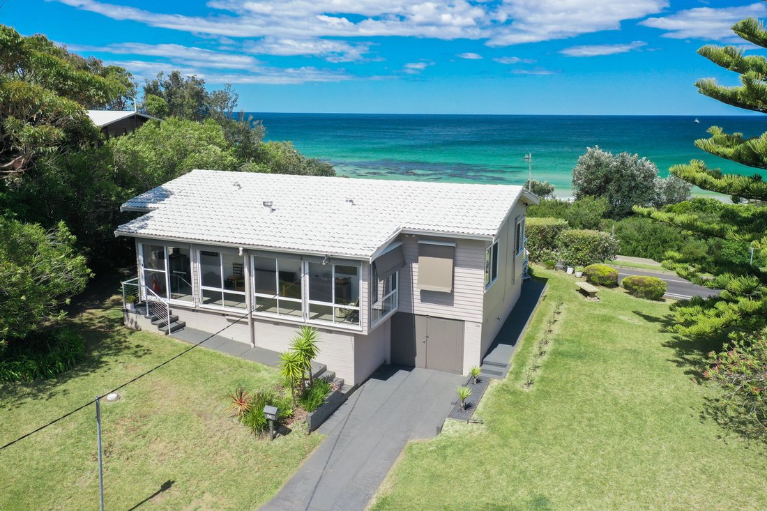House in Mollymook Beach, New South Wales, Australia 1 - 18918565