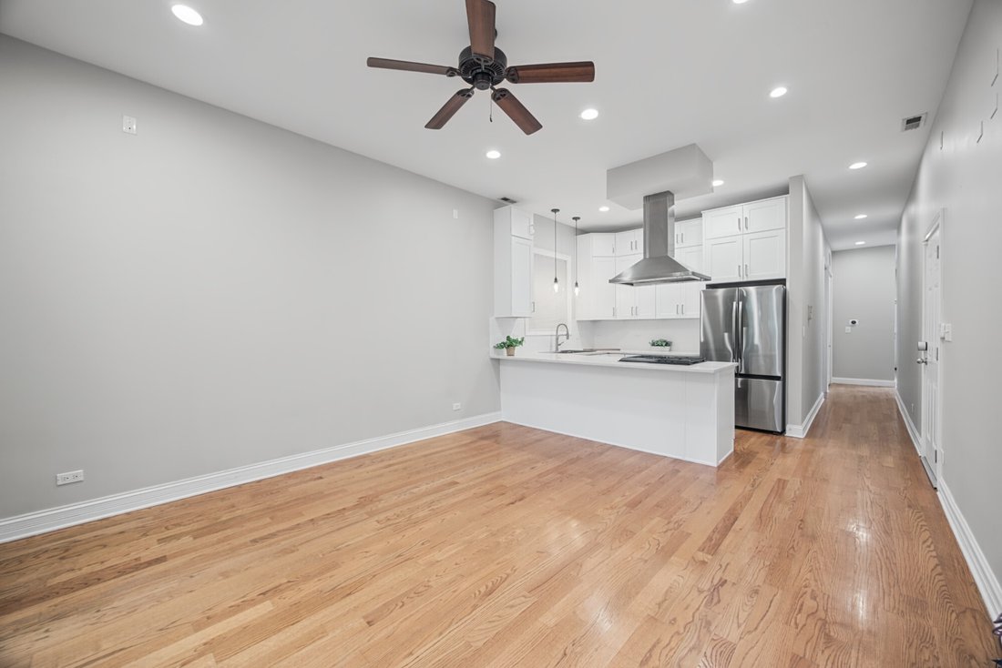 Condo in Chicago, Illinois, United States 2 - 18913422