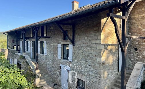 House in Verzé, Bourgogne – Franche-Comté, France 1