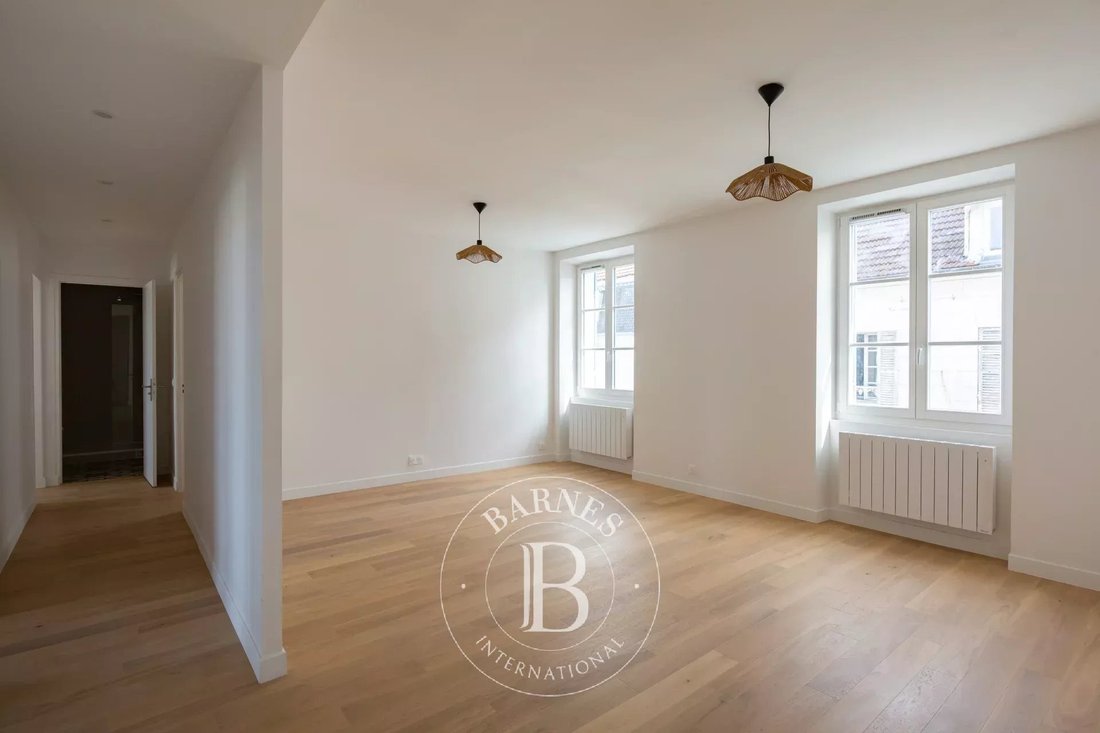 Apartment in Saint-Germain-en-Laye, Ile-de-France, France 1 - 18916027