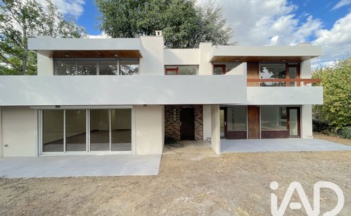 House in Saulx-les-Chartreux, Ile-de-France, France 1