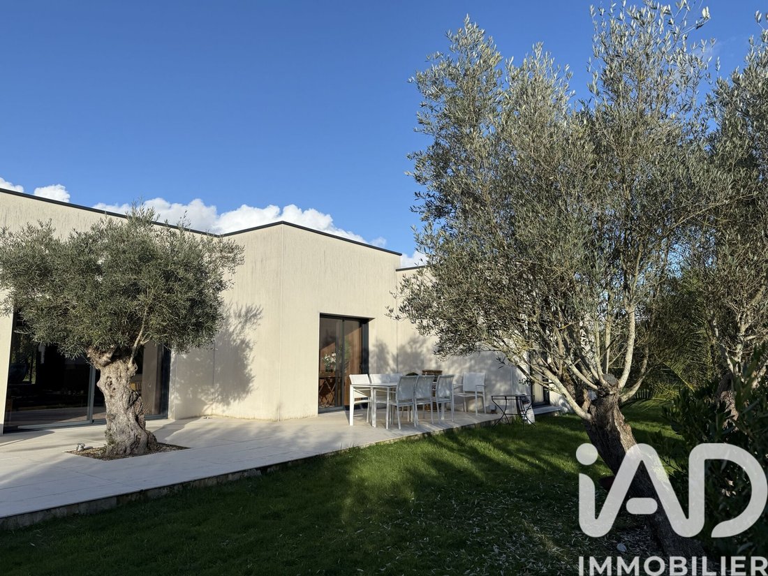 House in Saint-Cyr-sur-Loire, Centre-Val de Loire, France 2 - 16124608