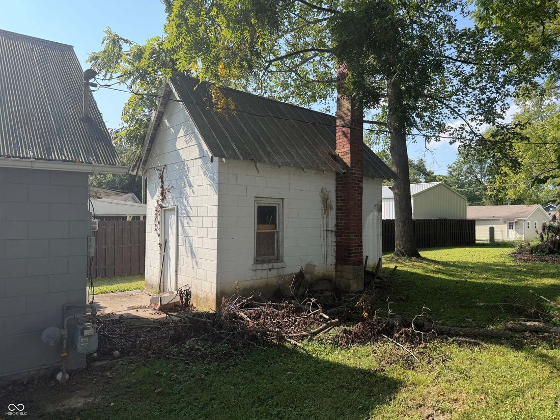 House in Bedford, Indiana, United States 4 - 18908881