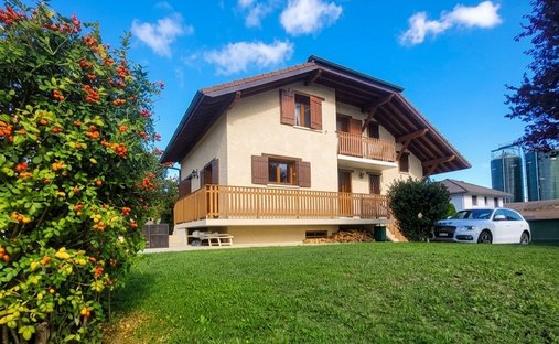 Casa en Veigy-Foncenex, Auvernia-Ródano-Alpes, Francia 1