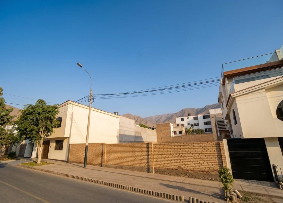 Land in San Juan de Miraflores, Metropolitan Municipality of Lima, Peru 1 - 18905403